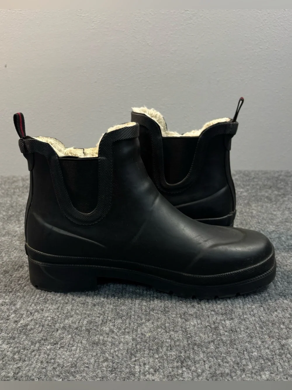 Tretorn Womens Rain Boots Sz 7 Chelsea Black Rubber Fur Lined Lina Ankle Booties